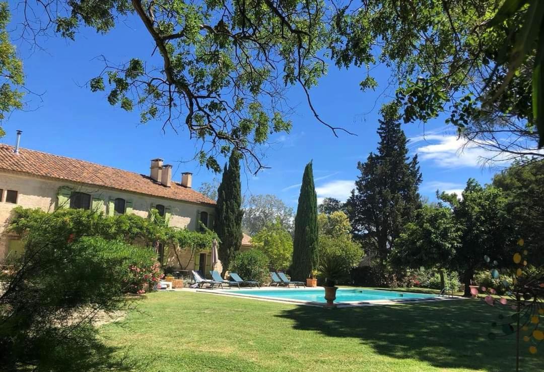 Le Mas Neuf 1752 Arles Exterior foto